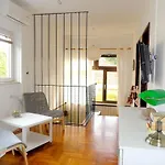 Karmen Auf Zwei Ebenen Mit Garten By Interhome 奥瑞比克