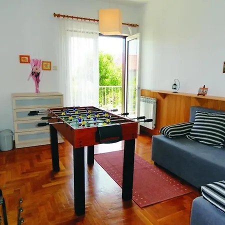 Karmen Auf Zwei Ebenen Mit Garten By Interhome *