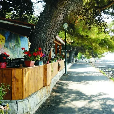 Karmen Auf Zwei Ebenen Mit Garten By Interhome