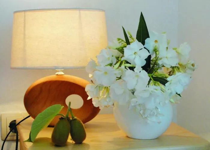 Karmen Auf Zwei Ebenen Mit Garten By Interhome 別荘 *