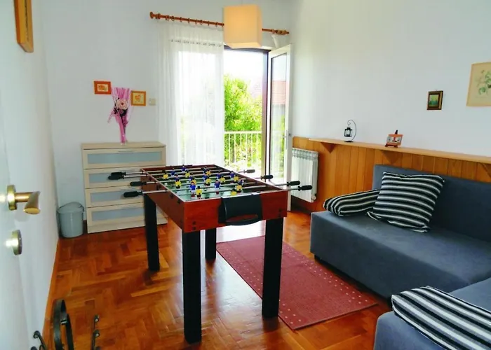 Karmen Auf Zwei Ebenen Mit Garten By Interhome *